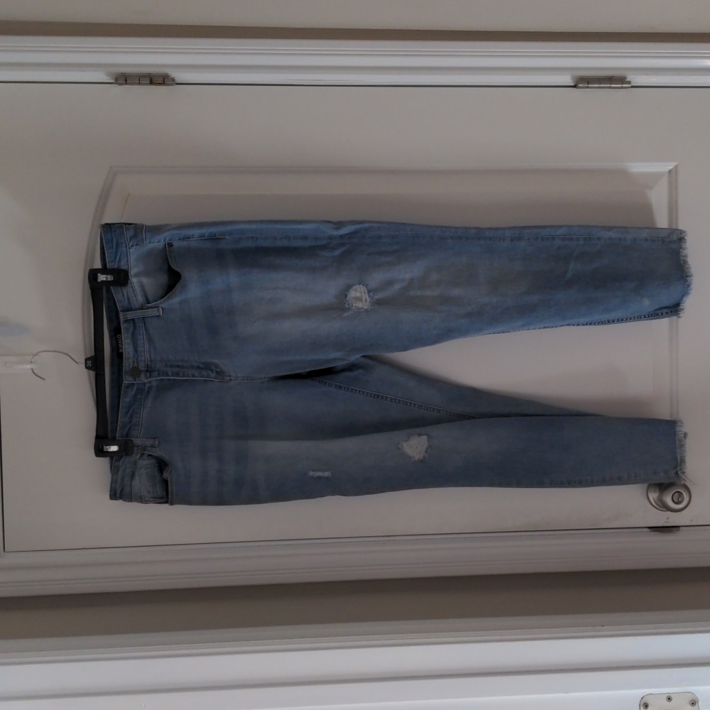 Buffalo David Button Crop Jeans